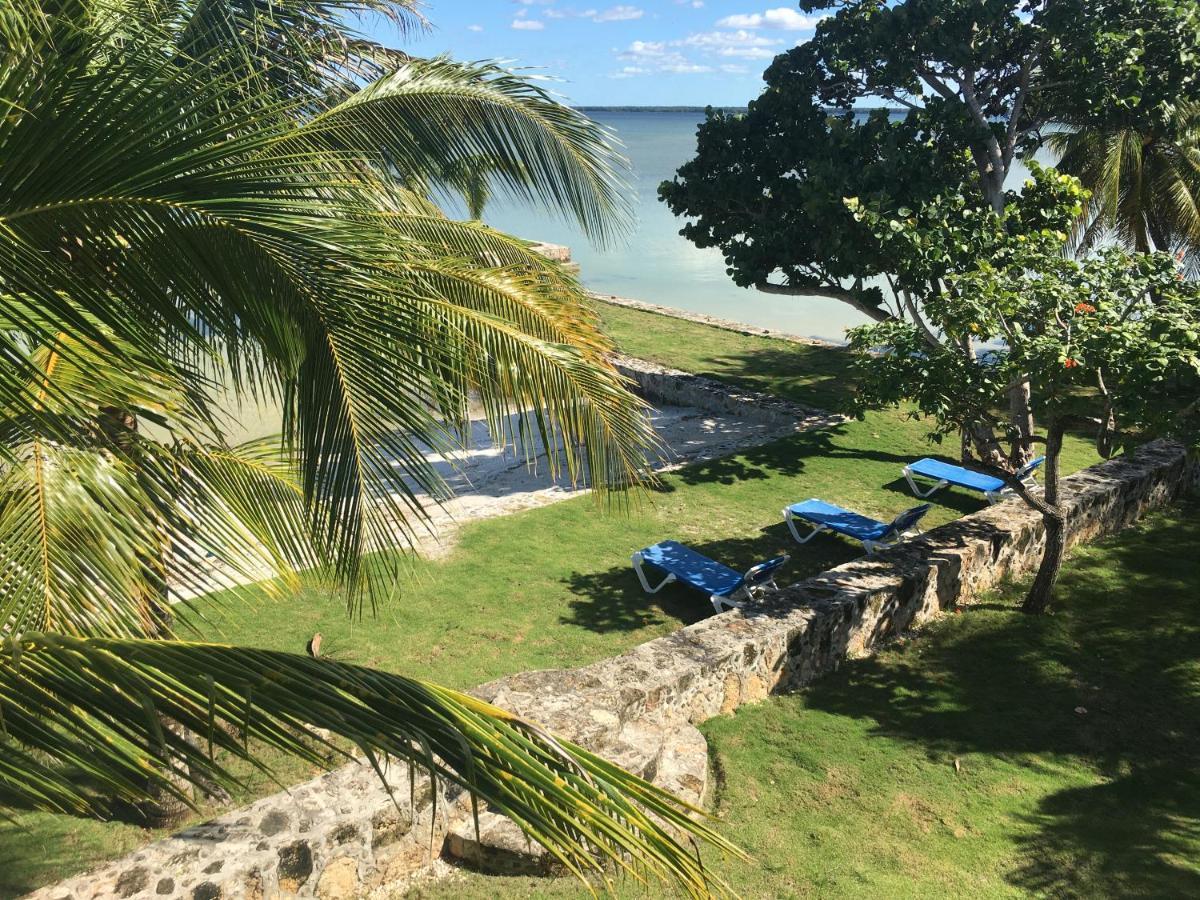 Almond Tree Hotel Resort Corozal Exterior foto